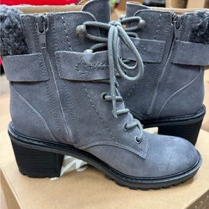 Zodiac Gemma-fur, smoke LE lace up heeled boots with buckle and fur. Size 5